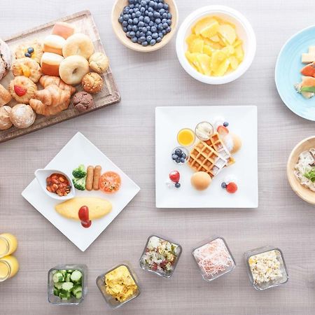 นันกิ-ชิระฮะมะ แมริออท โฮเต็ล Hotel ชิราฮามะ ภายนอก รูปภาพ A selection of breakfast foods