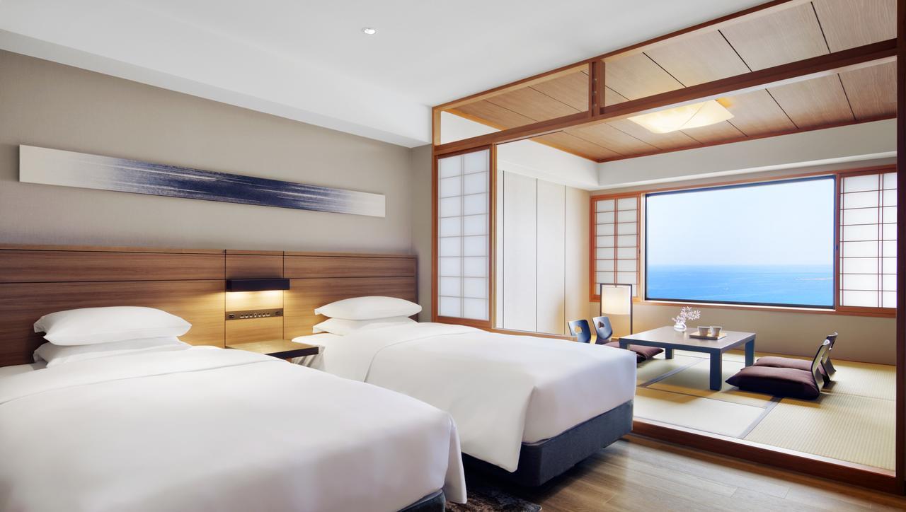 นันกิ-ชิระฮะมะ แมริออท โฮเต็ล Hotel ชิราฮามะ ภายนอก รูปภาพ A guest room at the hotel