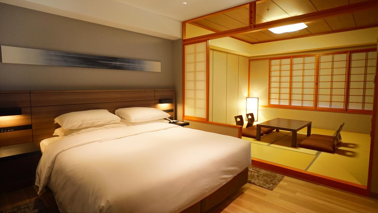นันกิ-ชิระฮะมะ แมริออท โฮเต็ล Hotel ชิราฮามะ ภายนอก รูปภาพ A room at the hotel