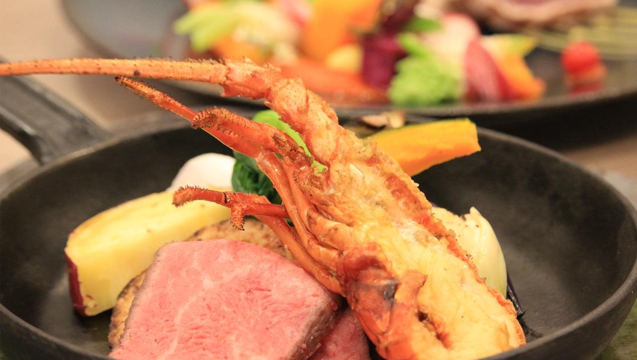 นันกิ-ชิระฮะมะ แมริออท โฮเต็ล Hotel ชิราฮามะ ภายนอก รูปภาพ A lobster dish