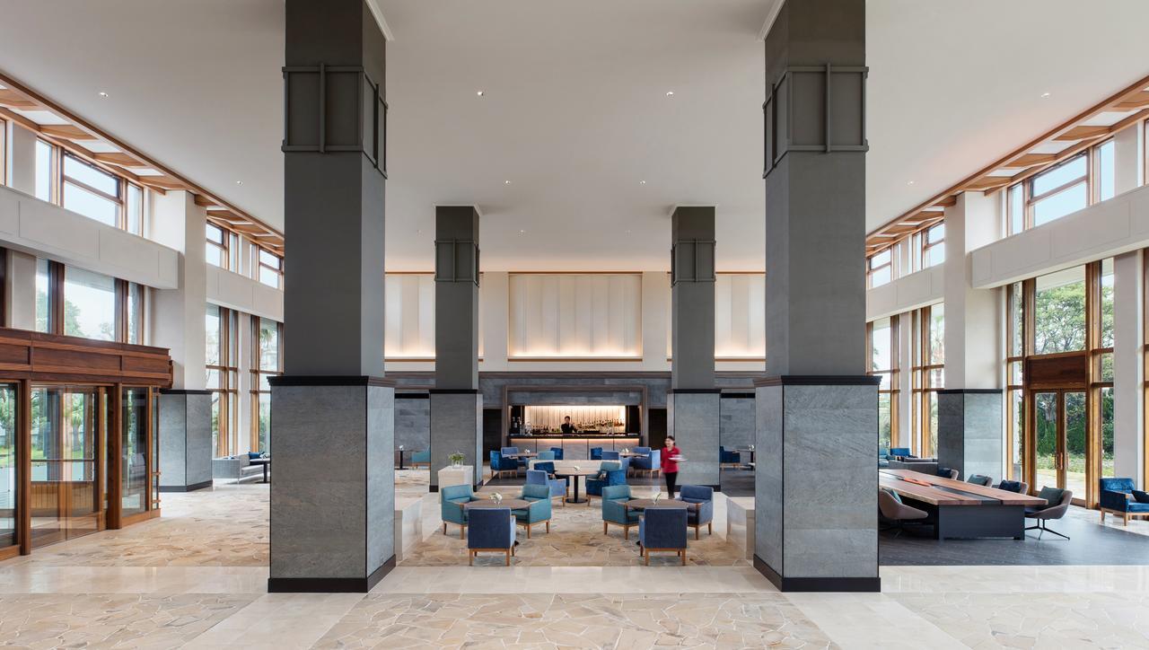 นันกิ-ชิระฮะมะ แมริออท โฮเต็ล Hotel ชิราฮามะ ภายนอก รูปภาพ The lobby of the new building