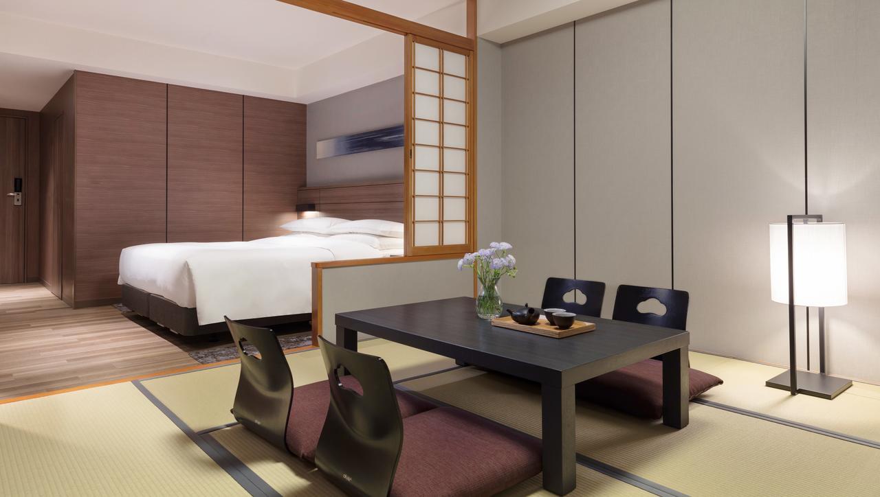 นันกิ-ชิระฮะมะ แมริออท โฮเต็ล Hotel ชิราฮามะ ภายนอก รูปภาพ A Japanese-style room at the hotel