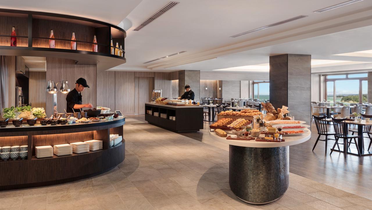 นันกิ-ชิระฮะมะ แมริออท โฮเต็ล Hotel ชิราฮามะ ภายนอก รูปภาพ The Club at Changi Airport