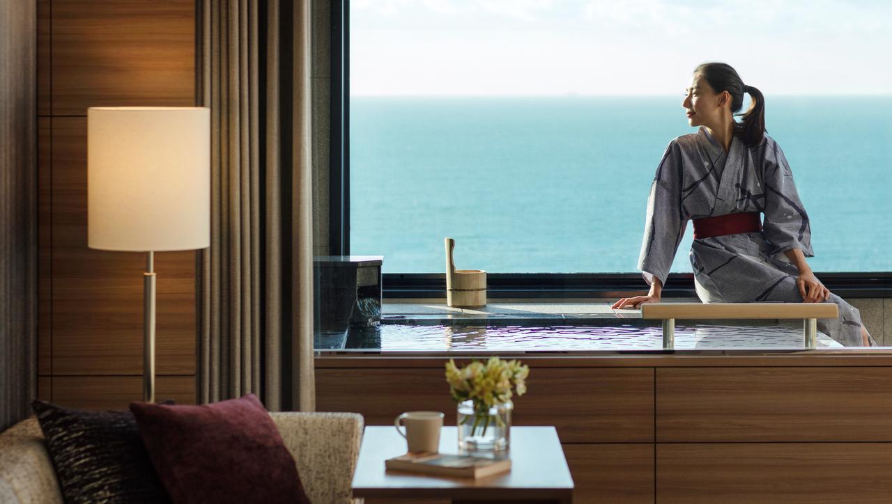 นันกิ-ชิระฮะมะ แมริออท โฮเต็ล Hotel ชิราฮามะ ภายนอก รูปภาพ A guest at the Mandarin Oriental, Tokyo